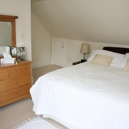 Ingledene Only 4*